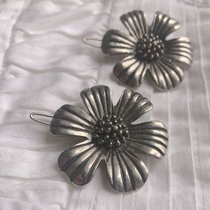 Flower Hair Clips